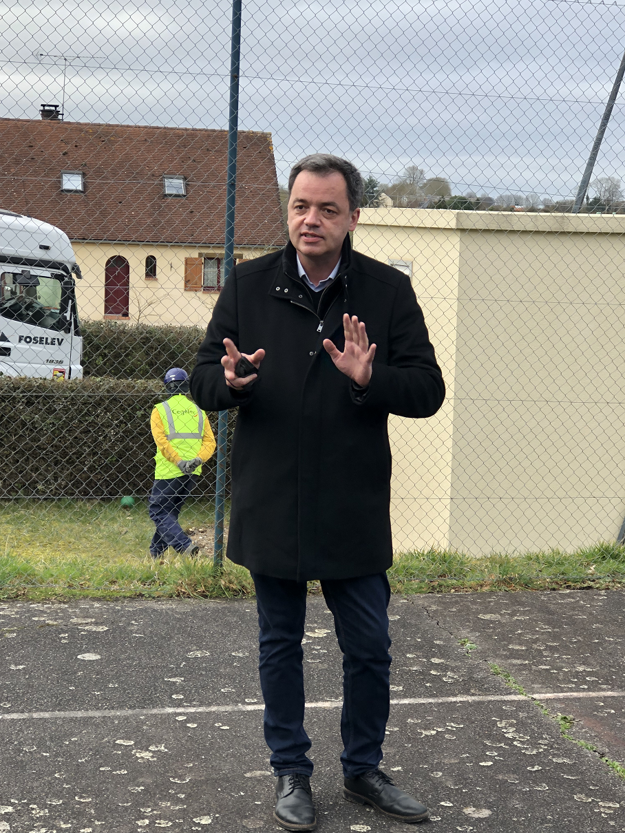 Nicolas Gravelle lors de l'installation du NRO d'ENN