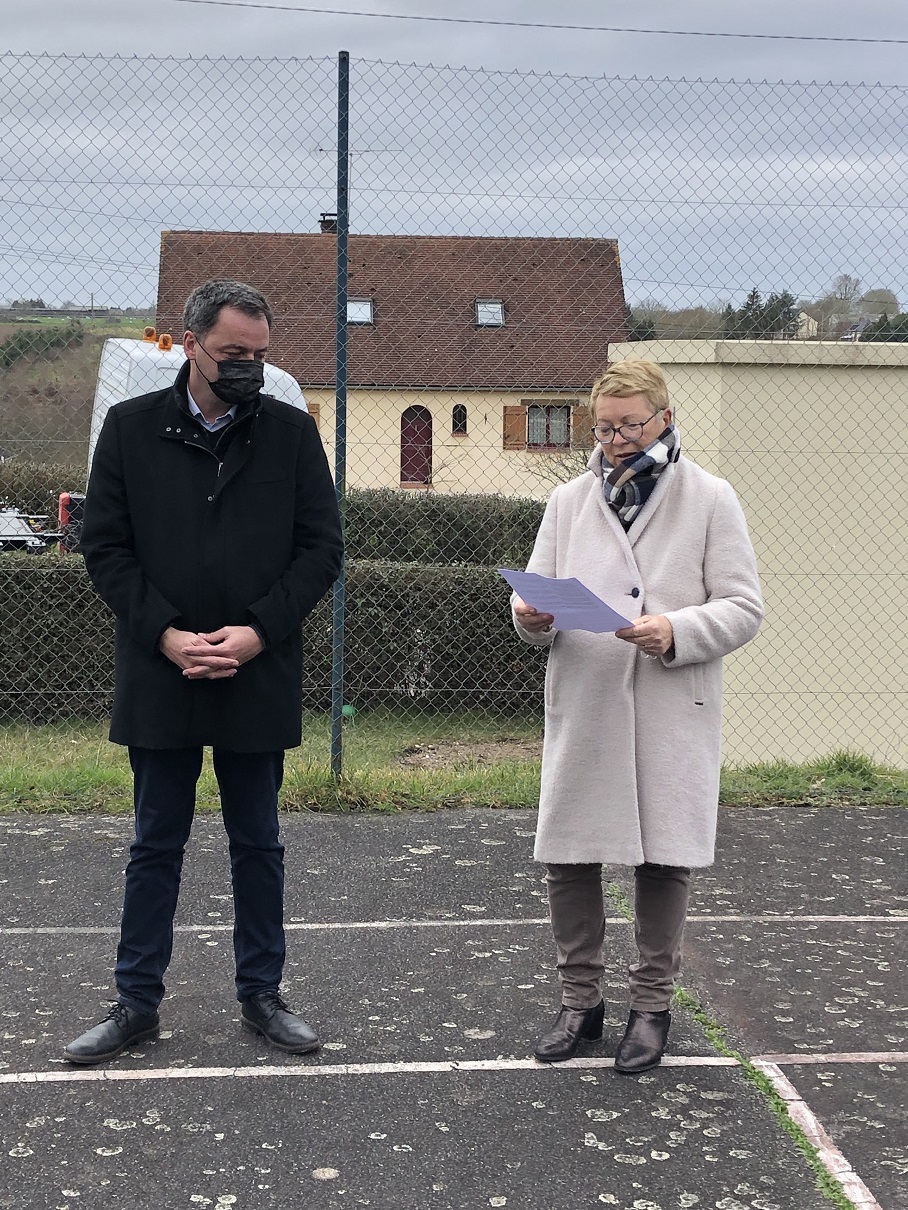 Madame Chevalier lors de l'installation du NRO d'Eure Normandie Numérique