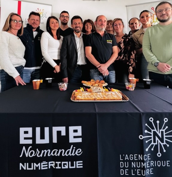 Gâteau d'anniversaire de l'Agence