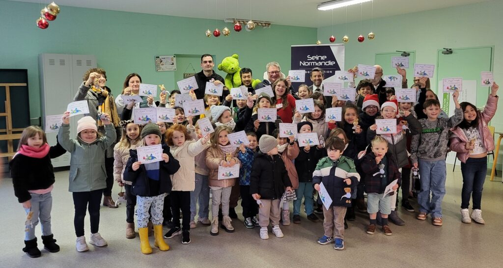 Remise des lots à l'école de Giverny
